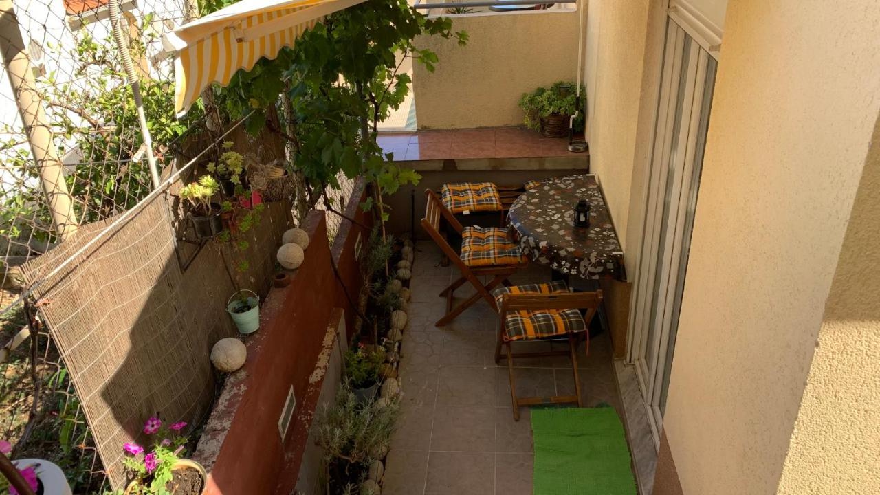 Apartment Lid Omiš Exteriör bild