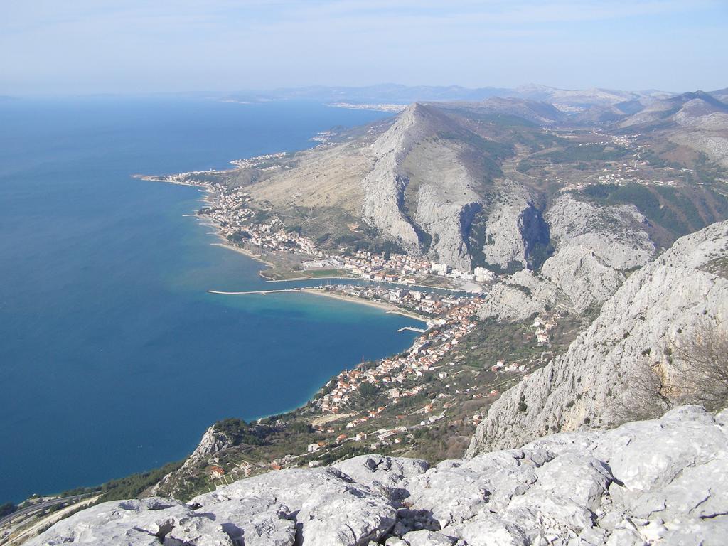 Apartment Lid Omiš Exteriör bild