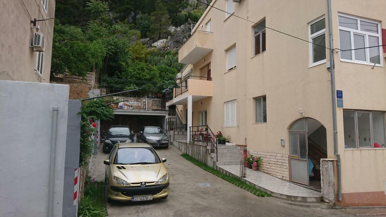 Apartment Lid Omiš Exteriör bild